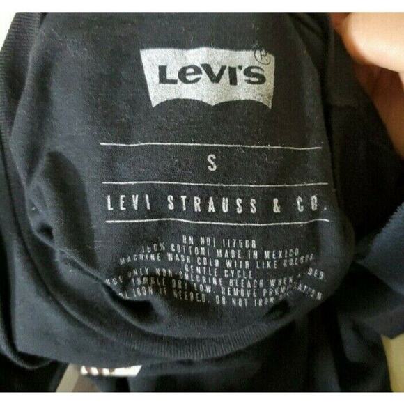 Levis T Shirt Small Mens Graphic Short Sleeve Black 100% Cotton - Picture 3 of 3